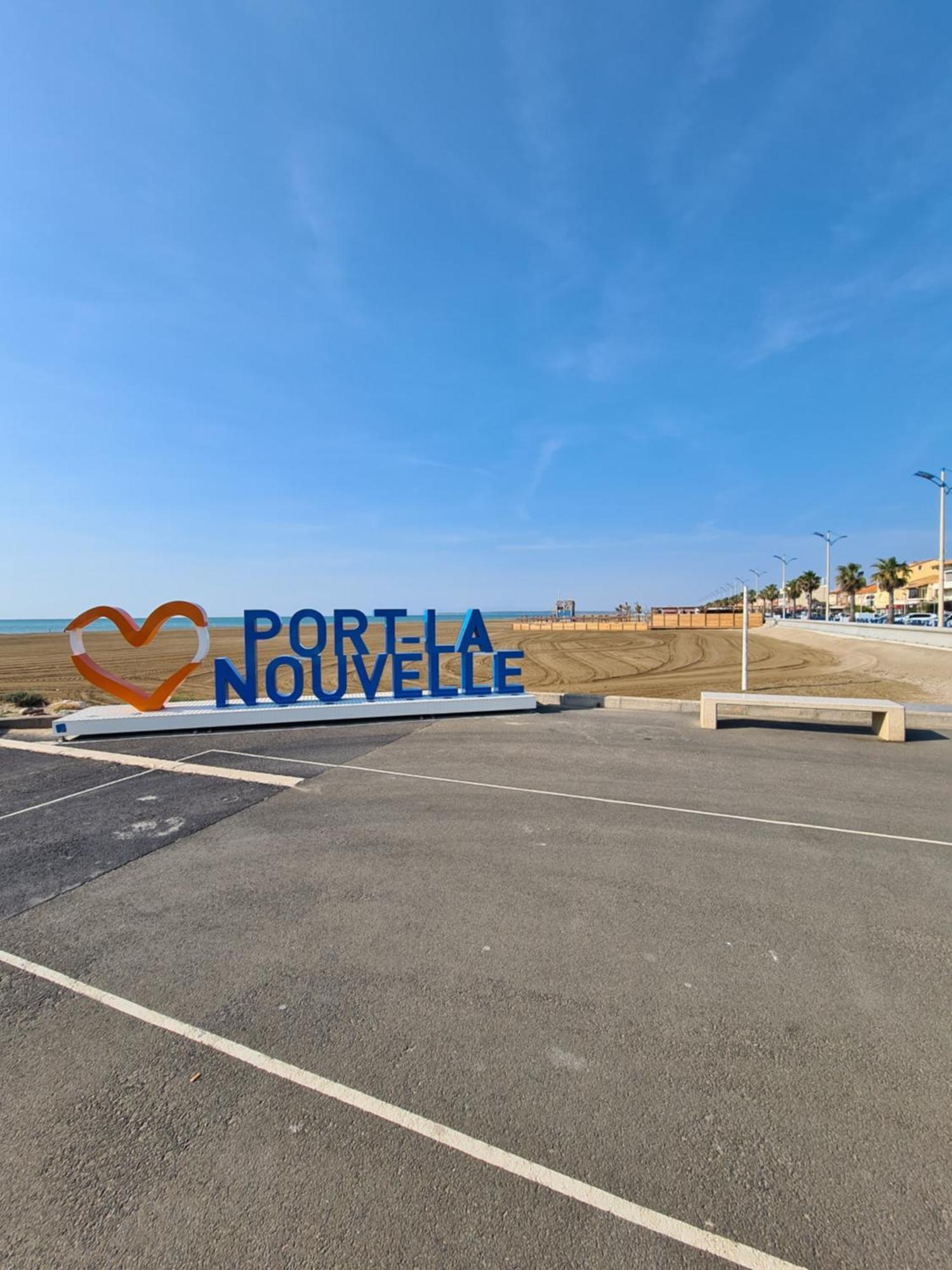 Les Mobil Homes De Naka , Le Novela *